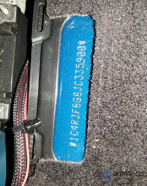 2018 Jeep Grand Cherokee Limited from USA, damaged, VIN 1C4RJFBG8JC335900